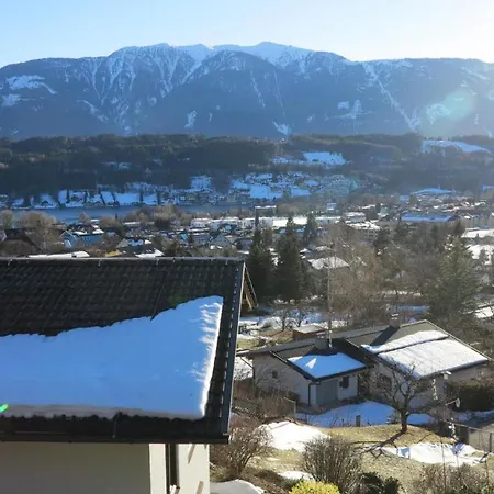 Haus Alpenrose منزل للإقامة